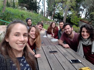 יחד עם אילנה (משמאל), רכזת תרבות וחברה מטעם לשכת דיקן הסטודנטים